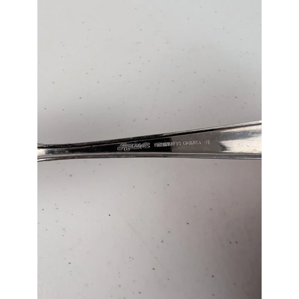 Oneida Rogers NEEDLEPOINT/BEADED ARTISTRY Table / Serving Spoon Stainless